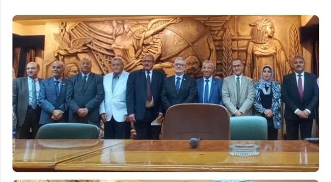 ندوة حول التنمية المستدامة ورؤية مصر 2030 بنقابة الصحفيين