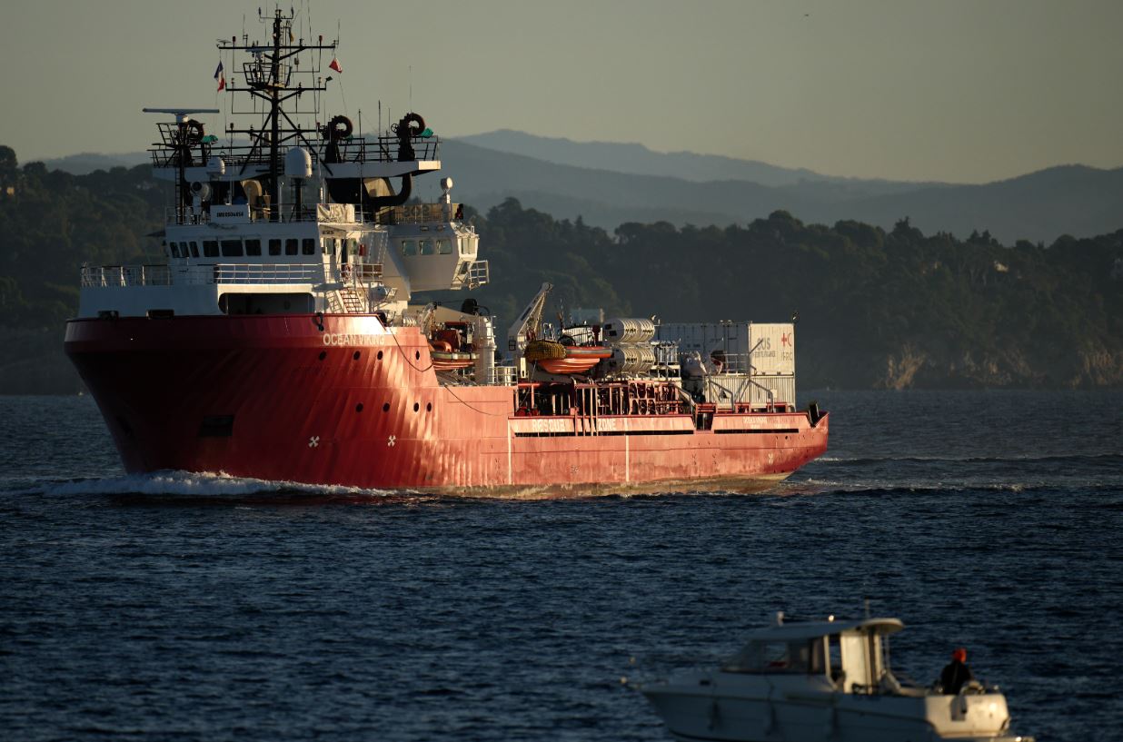 سفينة "أوشن فايكينج" تنقذ 272 مهاجرا في البحر الأبيض المتوسط