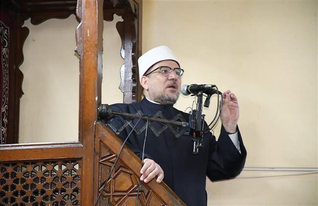 وزير الأوقاف في خطبة الجمعة: العبادة بمفهومها الواسع تشمل كل وجوه الخير