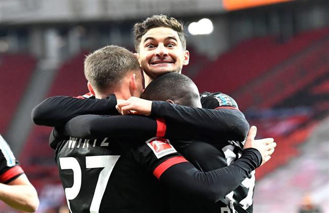 ليفركوزن يفوز على مونشجلادباخ بثلاثية نظيفة في الدوري الألماني