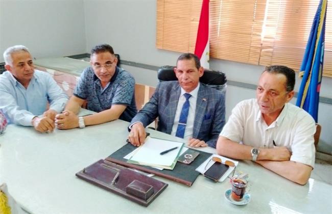 البحيرة.. اجتماع لمكافحة ذبابة الفاكهة التي تتطفل على أشجار الفواكه