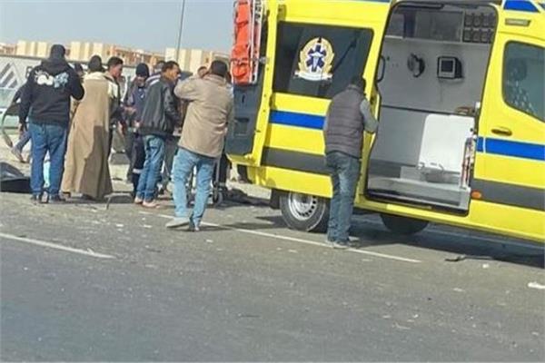 إصابة 5 أشخاص من أسرة واحدة في تصادم بالشرقية