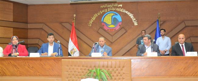السكرتير العام المساعد يجتمع مع مسئولي جامعة كفر الشيخ لمناقشة معوقات منظومة الإشتراطات البنائية الجديدة