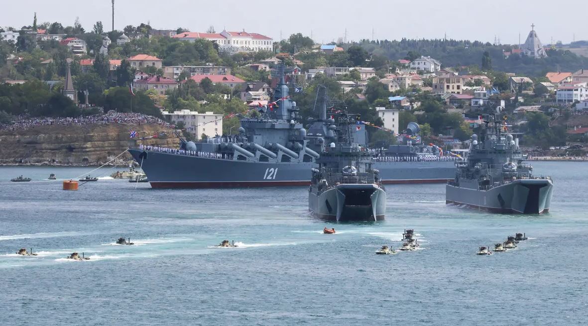 أوكرانيا: روسيا تحتفظ بـ18 سفينة في البحر الأسود وبحر آزوف