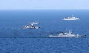   مسؤولان: أمريكا قد تعرض تزويد السفن التجارية في مضيق هرمز بقوات عسكرية