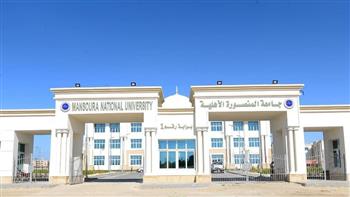   بسبب «التمريض».. رئيس جامعة المنصورة الأهلية يستقبل لجنة المجلس الأعلى للجامعات 