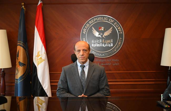 "مدبولي" يصدر قرارا بتعيين "الصياد" نائبا لرئيس مجلس إدارة هيئة الرقابة المالية