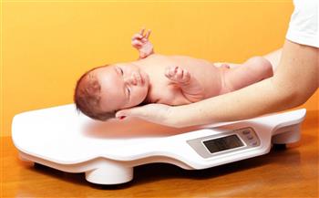   تحذير من نقص وزن المولود عند الولادة