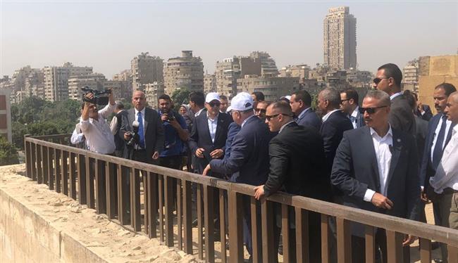 مدبولي يفتتح مأخذ سور مجري العيون 