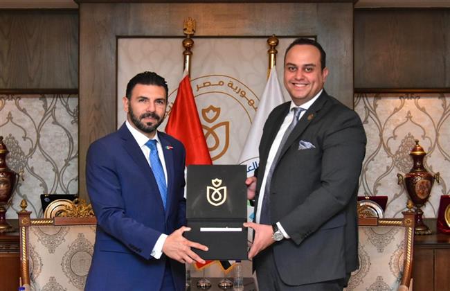 رئيس هيئة الرعاية الصحية يبحث مع سفير المكسيك تعزيز التعاون الصحى