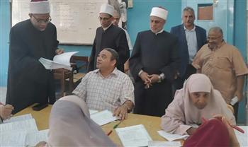 وكيلا المعاهد الأزهرية يتفقدان مركز تصحيح القاهرة للثانوية الأزهرية