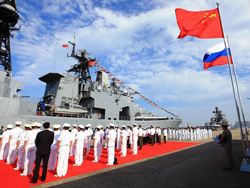 سفن البحرية الروسية والصينية تواصل مهام الدورية المشتركة الثالثة بالمحيط الهادىء