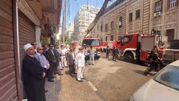 رئيس حي عابدين: الانتهاء من إزالة آثار حريق مبنى "الأوقاف" وتشكيل لجنة لتقييم حجم الأضرار