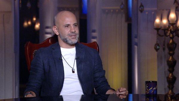 عزيز الشافعي: الأهلي بيمثل نفسه فقط وبشجع منافسينه| فيديو