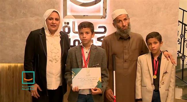  "حياة كريمة" تكرم الطفل حمزة بطل من ذوي الهمم بمحافظة المنيا.. فيديو