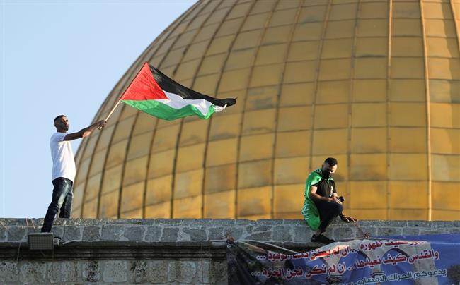 "العالول" يطلع السفير المصري على آخر التطورات في الأراضي الفلسطينية