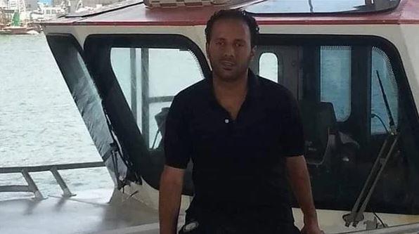 في كابينة المعيشة.. العثور على جثمان الشخص المفقود من طاقم القاطرة الغارقة «فهد»
