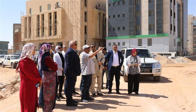 تمهيدا لانتقال الموظفين.. محافظ الوادي الجديد يتابع تشغيل المرافق بالعاصمة الإدارية الجديدة