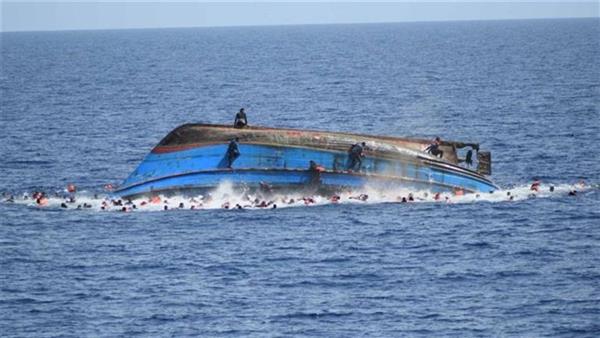 مصرع 4 أشخاص وفقدان 51 بعد غرق قارب مهاجرين قبالة سواحل تونس