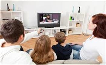 هل التعلق بالأعمال الدرامية يؤثر على نمط الحياة داخل الأسرة؟