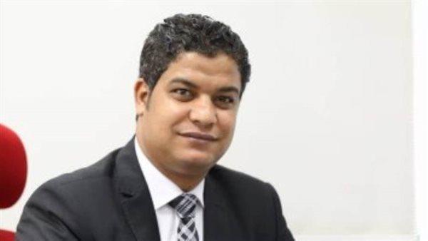 كاتب صحفي: الرئيس السيسى يشدد على بذل أقصى الجهد للحد من آثار الأزمة الاقتصادية