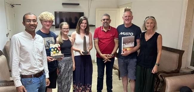 الرئيس التنفيذي للاتحاد الدولي للشراع يقوم بزيارة مصر بصحبة أسرته