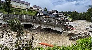   ارتفاع حصيلة ضحايا فيضانات سلوفينيا إلى 6 قتلى