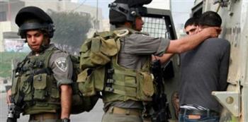   الاحتلال الإسرائيلي يعتقل 22 فلسطينيا غالبيتهم أسرى محررون من الضفة الغربية