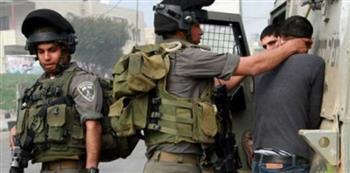 الاحتلال الإسرائيلي يعتقل 22 فلسطينيا غالبيتهم أسرى محررون من الضفة الغربية