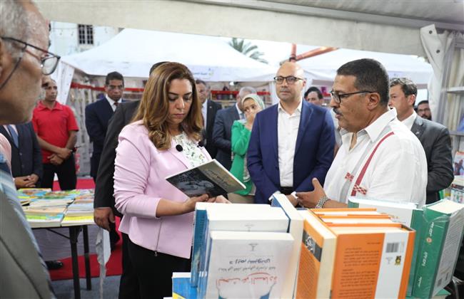 سعيد عبده: خصومات تصل إلى 50 % في معرض الكتاب برأس البر.. صور
