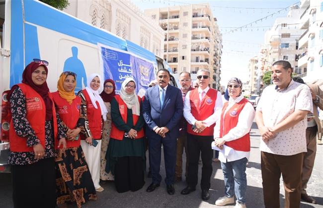 محافظ مطروح يتابع حملة 100 يوم صحة