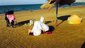 ما الحكم الشرعى لصلاة المرأة في الأماكن العامة؟