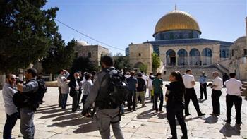  عشرات المستوطنين الإسرائيليين يقتحمون المسجد الأقصى