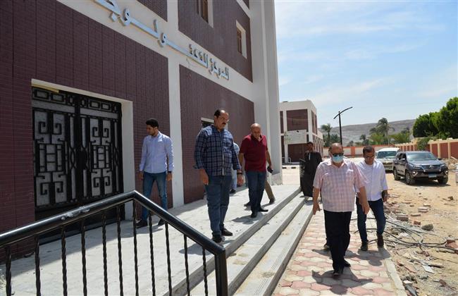 محافظ أسيوط يطلب من هؤلاء استقبال المواطنين وإنهاء مصالحهم بسهولة