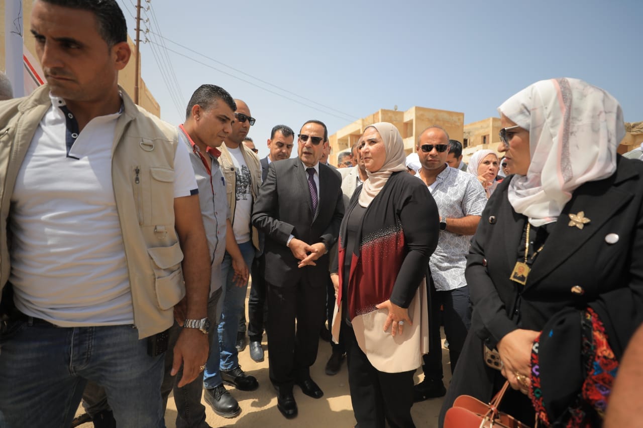 وزيرة التضامن في زيارة عمل مكثفة لمحافظة شمال سيناء بالتنسيق مع المحافظ