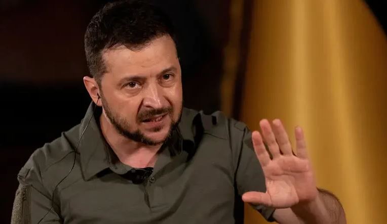 "زيلينسكي": لا سلام إلا بعد استعادة القرم ودونباس وجميع الأراضي