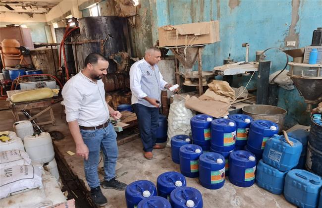 ضبط 20 طن مخصبات زراعية مجهولة المصدر ومنتهية الصلاحية بالنوبارية