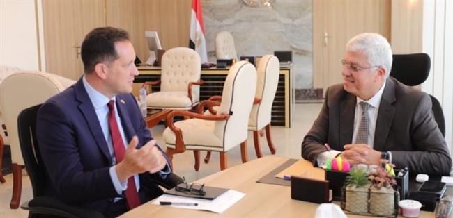 وزير التعليم العالي يبحث سبل تعزيز التعاون العلمي مع الوكالة الأمريكية للتنمية الدولية