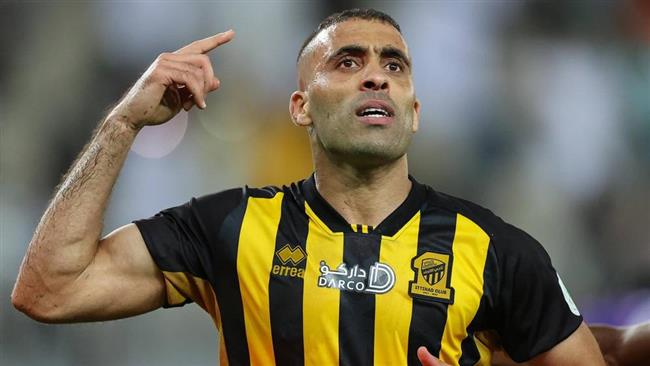 حمد الله يسجل أمام الهلال.. ويتساوي مع رونالدو