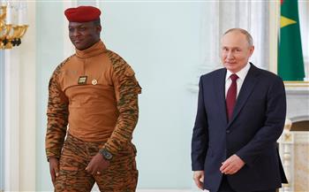   وفد عسكري روسي يبحث في بوركينا فاسو آفاق التعاون العسكري التقني بين البلدين