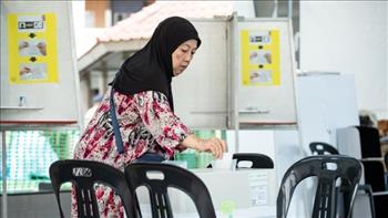   سنغافورة: 52% من الناخبين يدلون بأصواتهم في الانتخابات الرئاسية في 4 ساعات