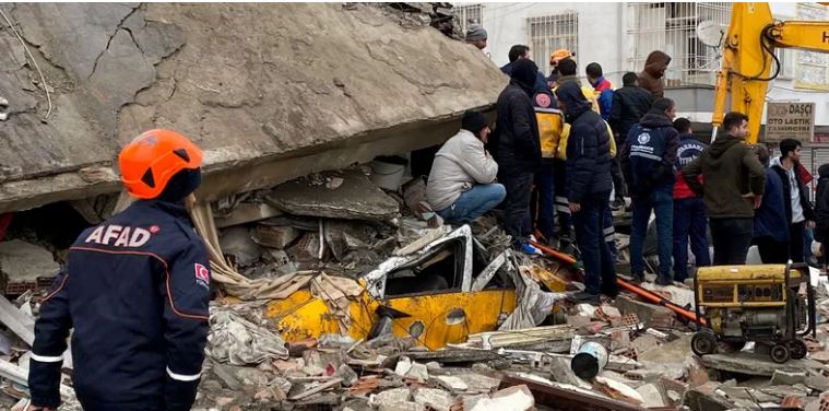 "الأوقاف المغربية" تصدر بيانا عاجلا بشأن ضحايا الزلزال