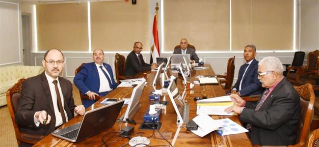 وزير الإسكان يتابع مشروع تطوير محطة معالجة الصرف الصحي الغربية بالإسكندرية