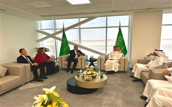   وزير الإسكان يلتقى نظيره السعودي لمناقشة استراتيجيات العمل بالوزارتين