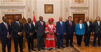  رئيس مجلس النواب يلتقي رئيسة مجلس الشيوخ في غينيا الاستوائية