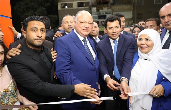 وزير الشباب ومحافظ القاهرة يفتتحان أعمال تطوير إستاد المحافظة بحى السلام