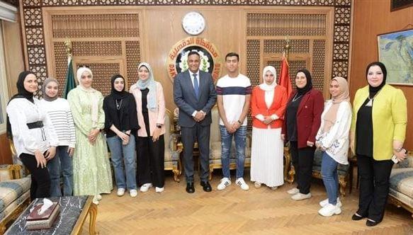محافظ الدقهلية: لا ندخر جهدا في تعليم وتدريب طلاب الجامعات لنقل الخبرات لهم