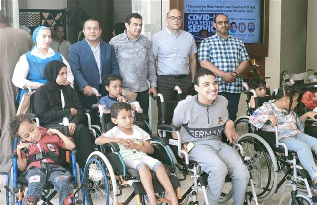 فكر_الأول | يحمل الأمل لذوى الهمم.. قطار «خُطى» يصل الصعيد   