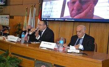   رئيس جامعة الإسكندرية يشهد الوبينار التحضيرى لمؤتمر المناخ COP28