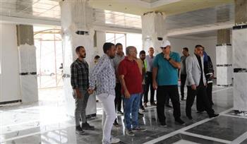 محافظ الوادي الجديد يتابع أعمال الإنشاءات بنادي الهجن والفروسية الدولي 